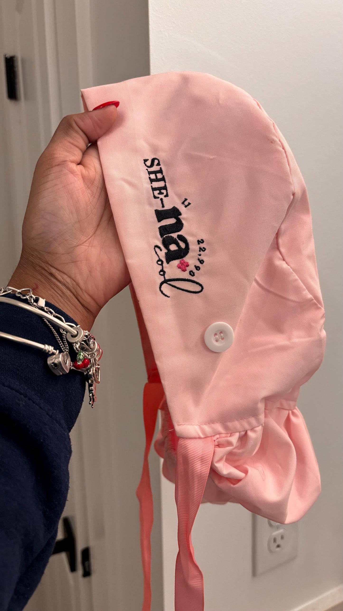 She NaCool Ponytail Scrub Cap