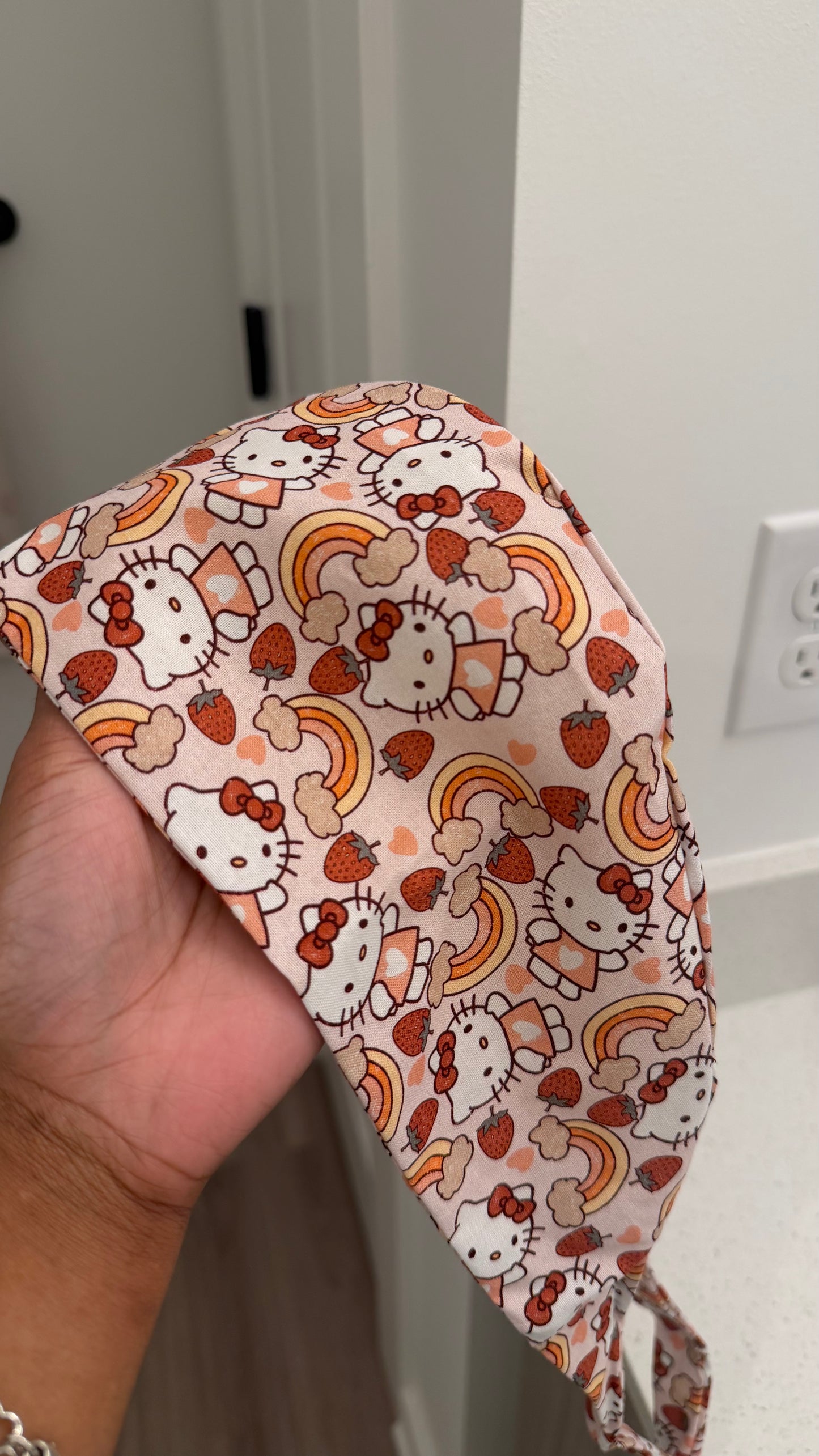 Hello Kitty - Nude Scrub Hat